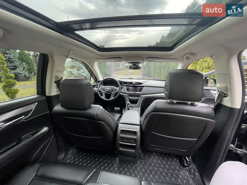 Внедорожник / Кроссовер Cadillac XT5 2016 в Коломые