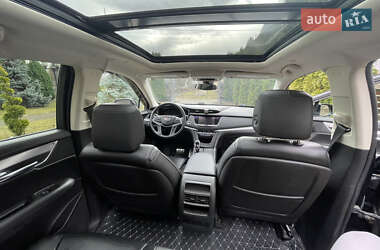 Внедорожник / Кроссовер Cadillac XT5 2016 в 