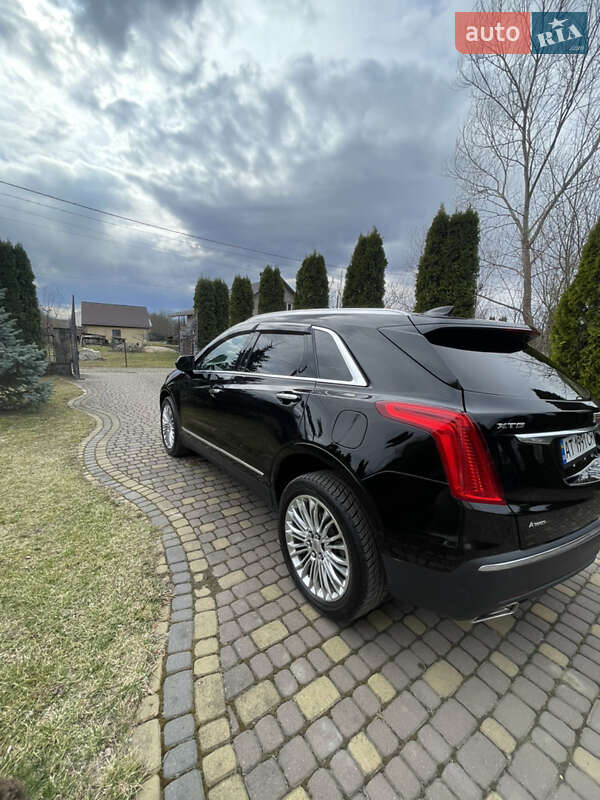 Внедорожник / Кроссовер Cadillac XT5 2016 в Коломые