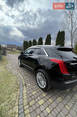 Внедорожник / Кроссовер Cadillac XT5 2016 в 