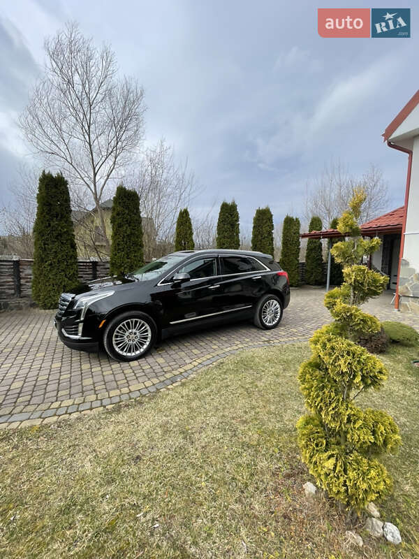 Внедорожник / Кроссовер Cadillac XT5 2016 в Коломые