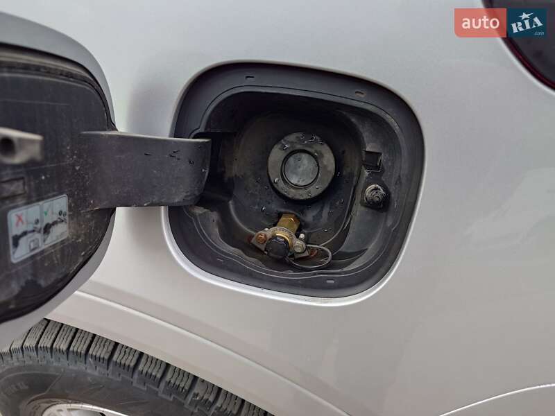 Внедорожник / Кроссовер Cadillac XT5 2017 в Луцке