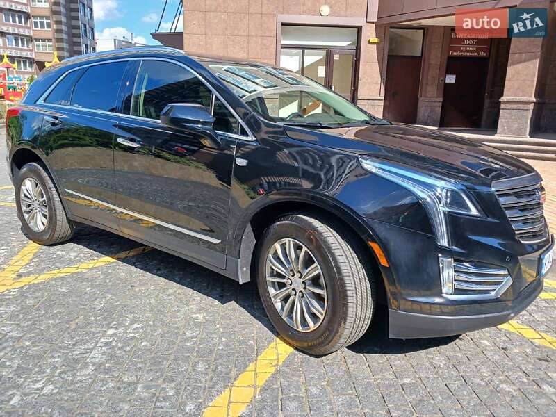 Внедорожник / Кроссовер Cadillac XT5 2017 в Киеве