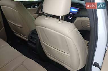 Внедорожник / Кроссовер Cadillac XT5 2018 в 