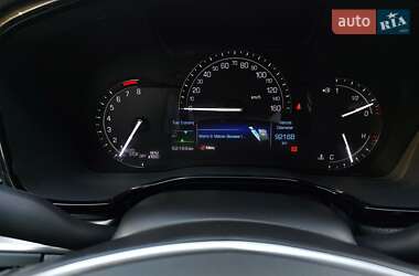 Внедорожник / Кроссовер Cadillac XT5 2019 в 