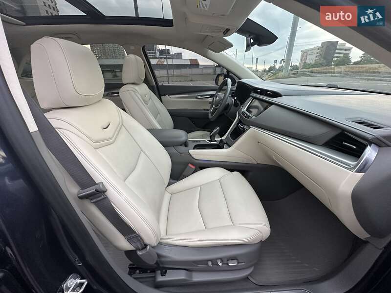 Позашляховик / Кросовер Cadillac XT5 2018 в Києві