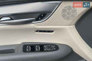 Внедорожник / Кроссовер Cadillac XT5 2018 в 