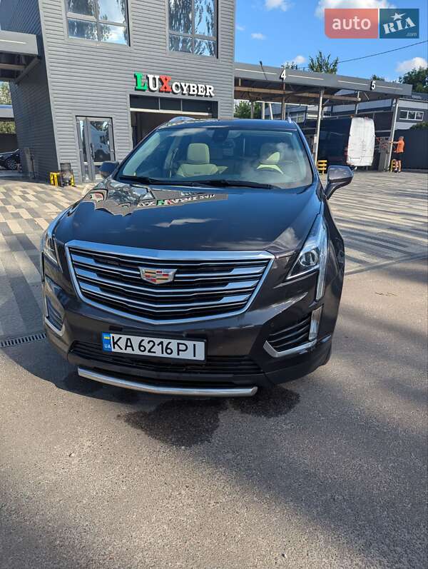 Позашляховик / Кросовер Cadillac XT5 2016 в Василькові