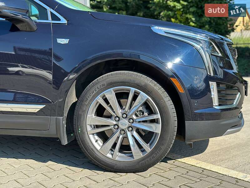 Позашляховик / Кросовер Cadillac XT5 2021 в Луцьку