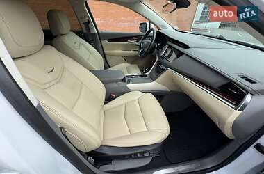 Внедорожник / Кроссовер Cadillac XT5 2021 в 