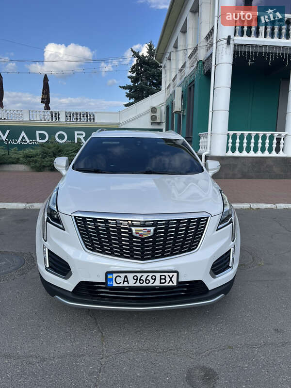 Внедорожник / Кроссовер Cadillac XT5 2019 в Черкассах