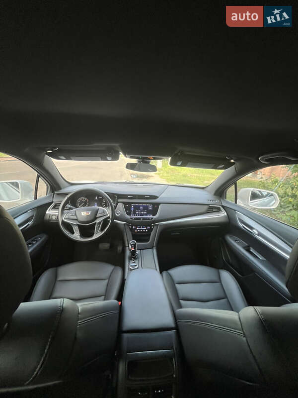 Внедорожник / Кроссовер Cadillac XT5 2019 в Черкассах