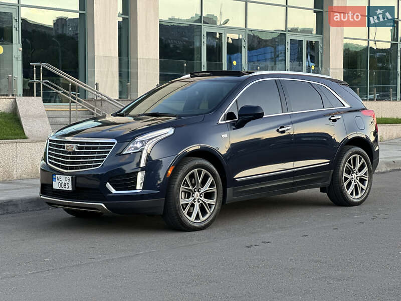 Позашляховик / Кросовер Cadillac XT5 2017 в Дніпрі