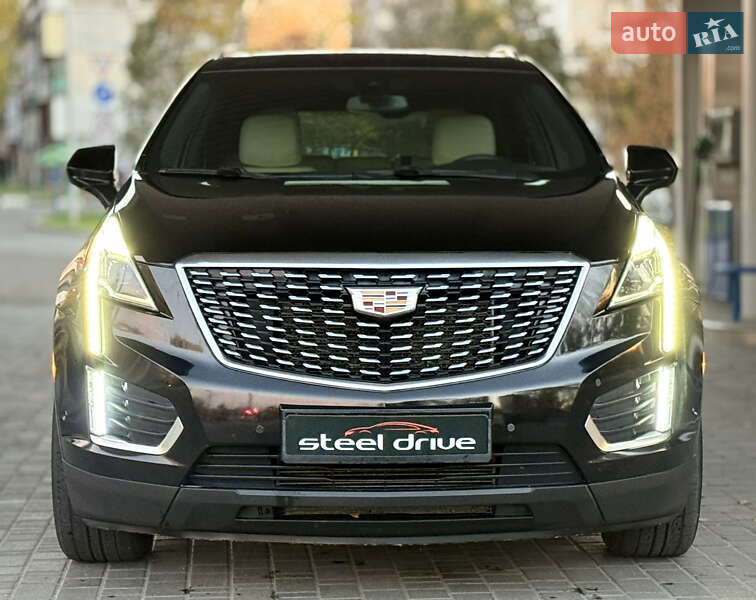 Позашляховик / Кросовер Cadillac XT5 2017 в Миколаєві