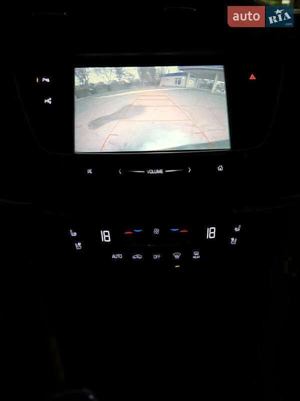 Позашляховик / Кросовер Cadillac XT5 2017 в Миколаєві