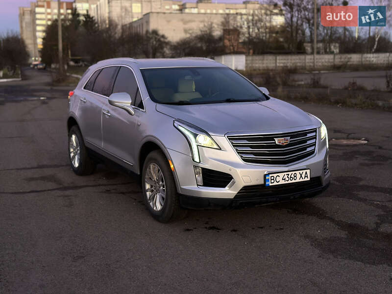 Внедорожник / Кроссовер Cadillac XT5 2019 в Шептицькому