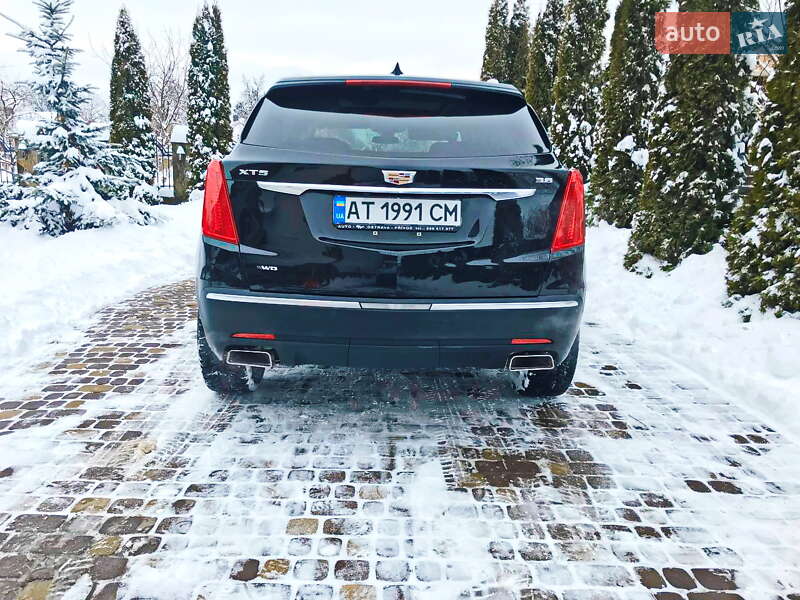 Внедорожник / Кроссовер Cadillac XT5 2016 в Коломые
