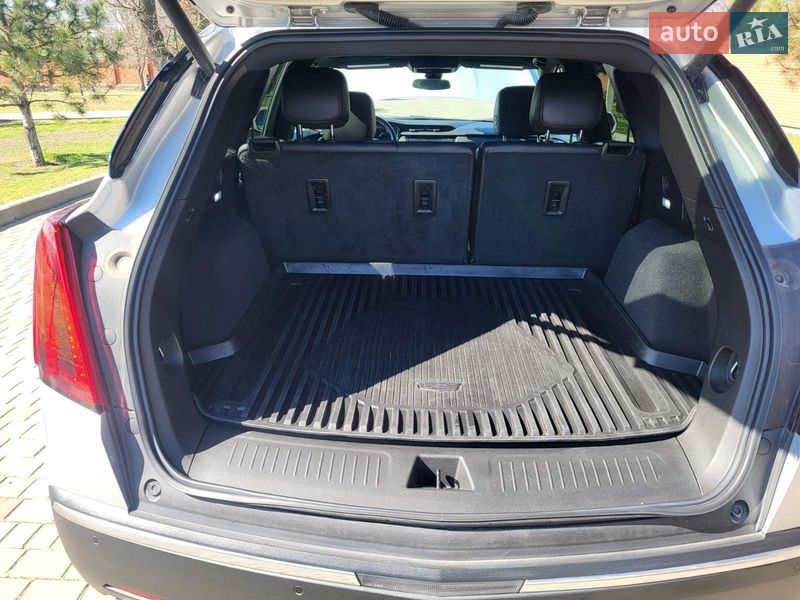 Внедорожник / Кроссовер Cadillac XT5 2020 в Измаиле