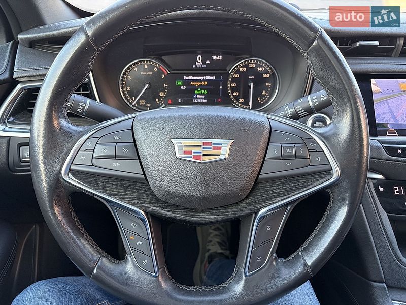 Внедорожник / Кроссовер Cadillac XT5 2019 в Запорожье