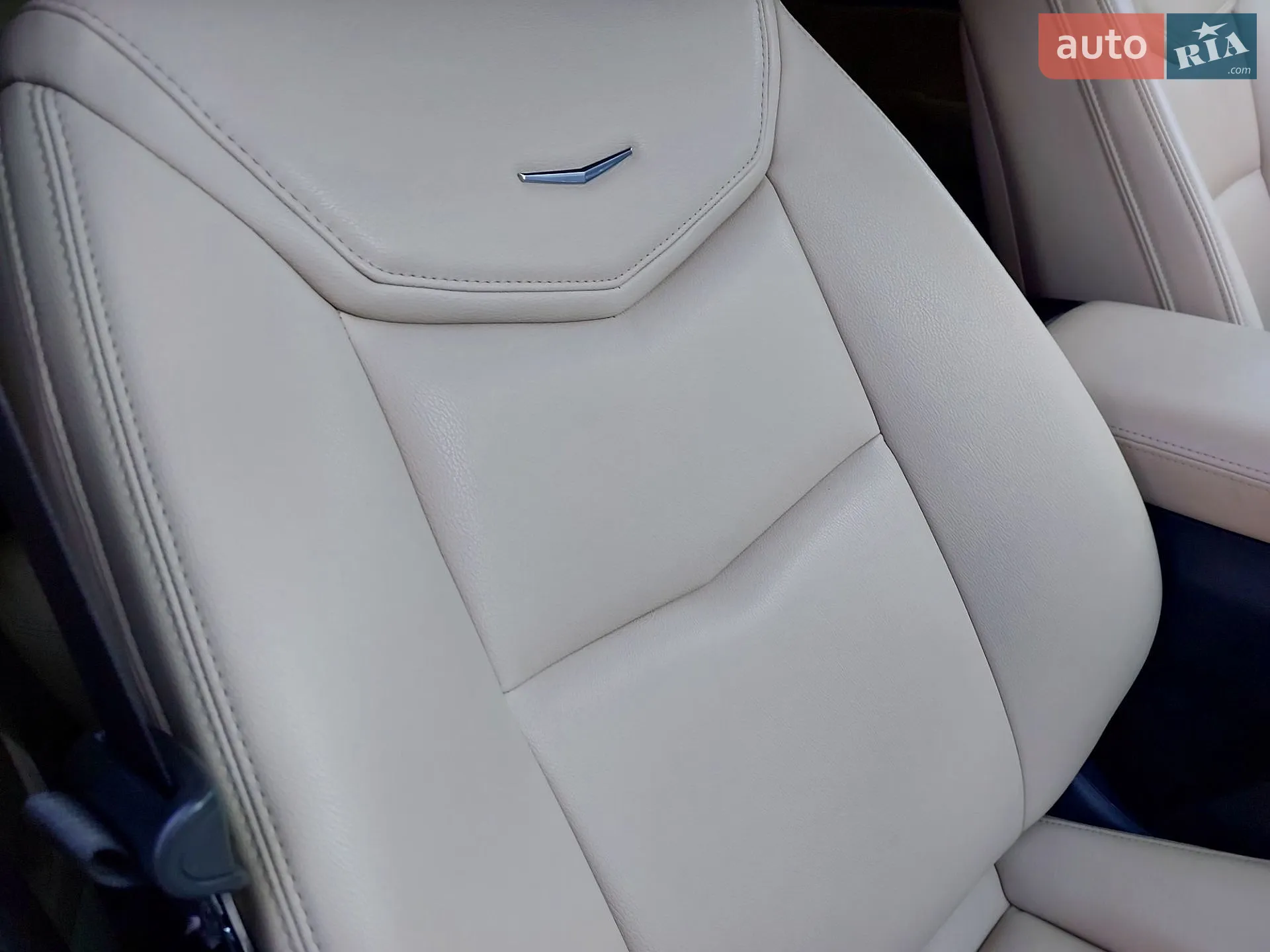 2016 Cadillac XT5 - мініатюра 17