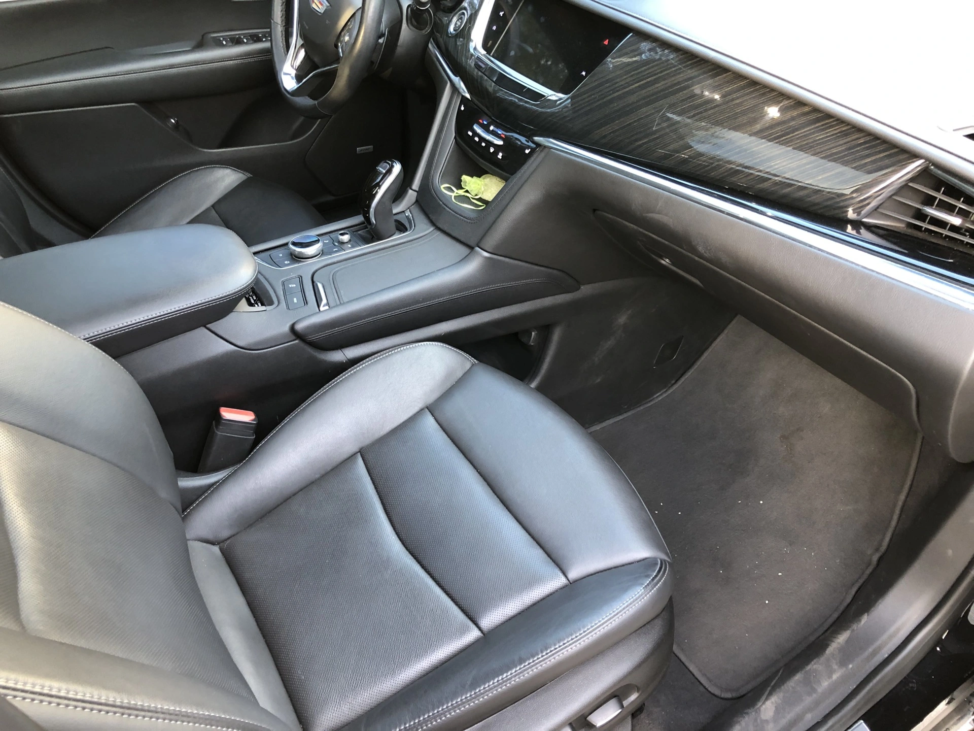2020 Cadillac XT6 - мініатюра 16