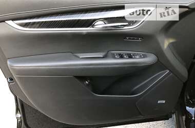 Позашляховик / Кросовер Cadillac XT6 2020 в Дніпрі