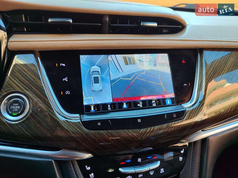 Внедорожник / Кроссовер Cadillac XT6 2020 в Измаиле
