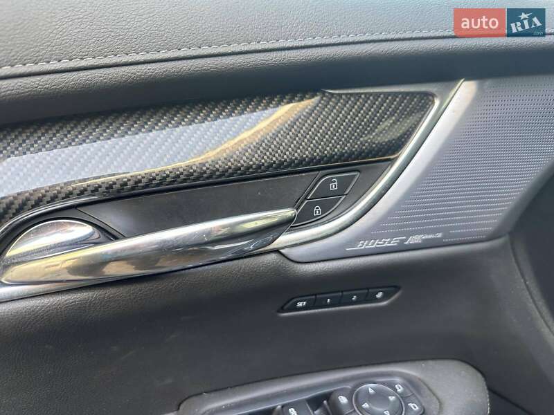 Внедорожник / Кроссовер Cadillac XT6 2019 в Киеве