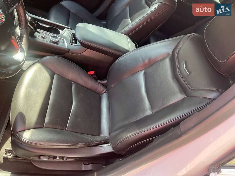 Внедорожник / Кроссовер Cadillac XT6 2019 в Киеве