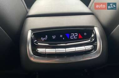 Позашляховик / Кросовер Cadillac XT6 2019 в 