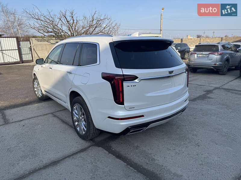 Универсал Cadillac XT6 2022 в Днепре