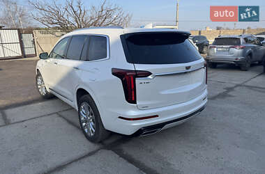 Универсал Cadillac XT6 2022 в 