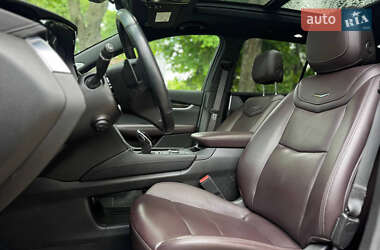 Внедорожник / Кроссовер Cadillac XT6 2021 в 