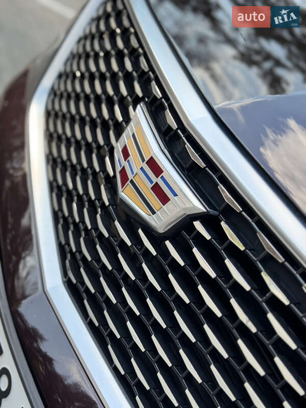 Внедорожник / Кроссовер Cadillac XT6 2019 в Киеве