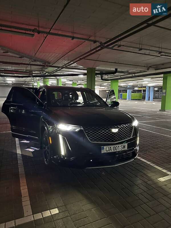 Позашляховик / Кросовер Cadillac XT6 2021 в 