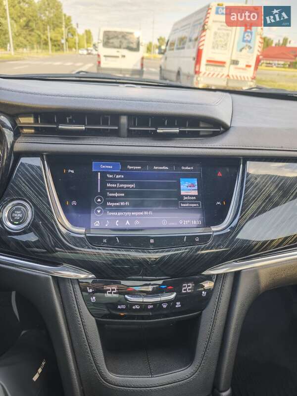 Внедорожник / Кроссовер Cadillac XT6 2019 в Киеве