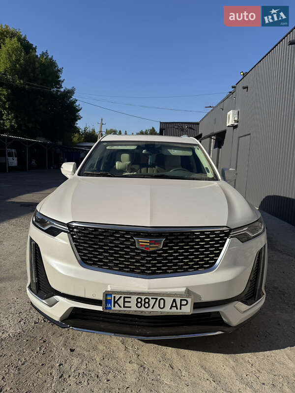 Универсал Cadillac XT6 2022 в Днепре
