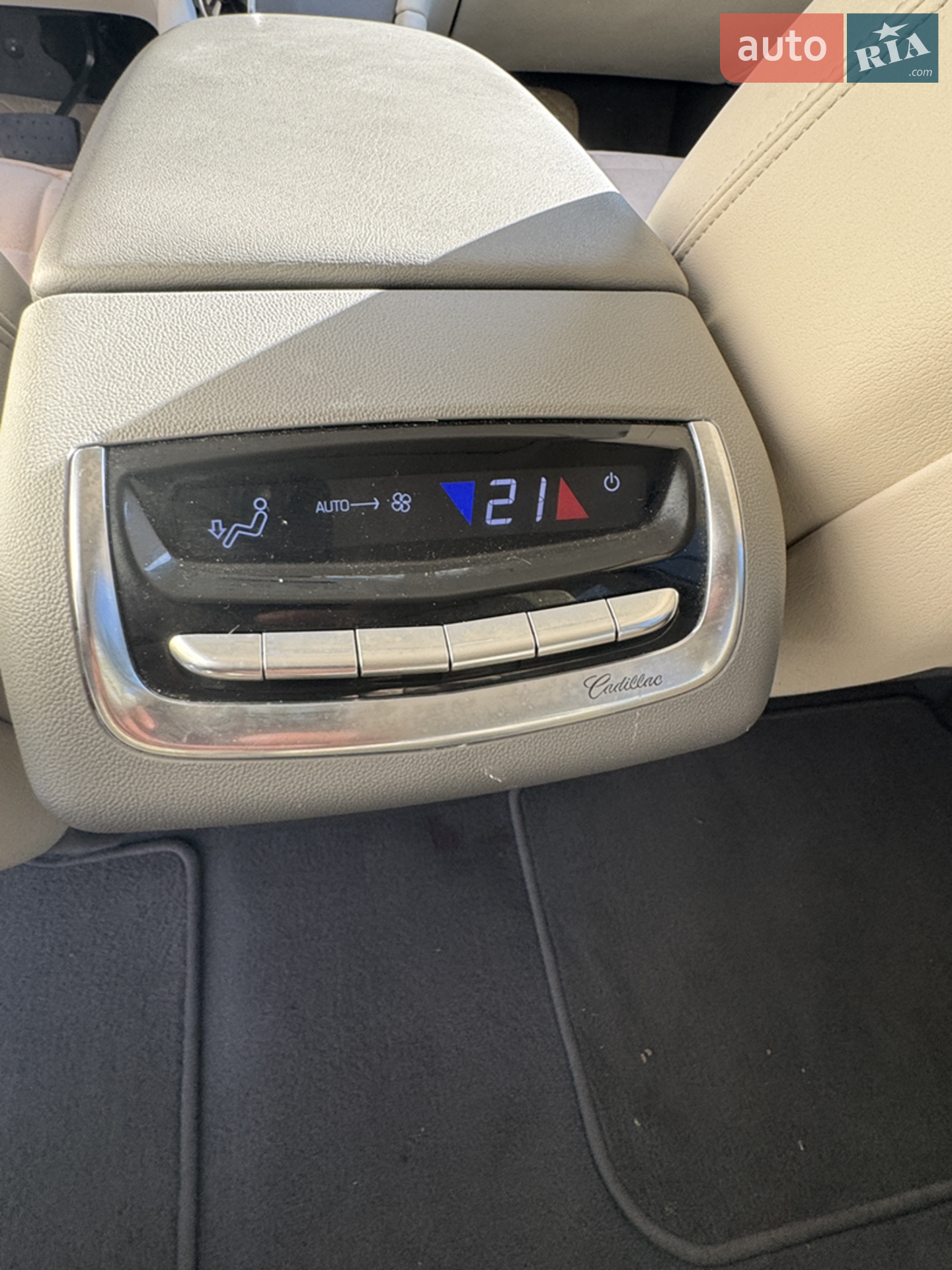2022 Cadillac XT6 - мініатюра 19