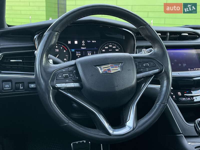Внедорожник / Кроссовер Cadillac XT6 2019 в Киеве