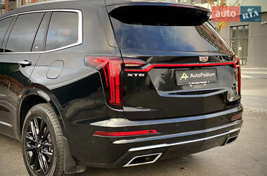 Позашляховик / Кросовер Cadillac XT6 2021 в 
