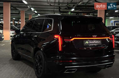 Позашляховик / Кросовер Cadillac XT6 2021 в 