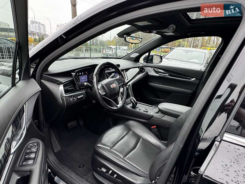 Внедорожник / Кроссовер Cadillac XT6 2019 в Киеве