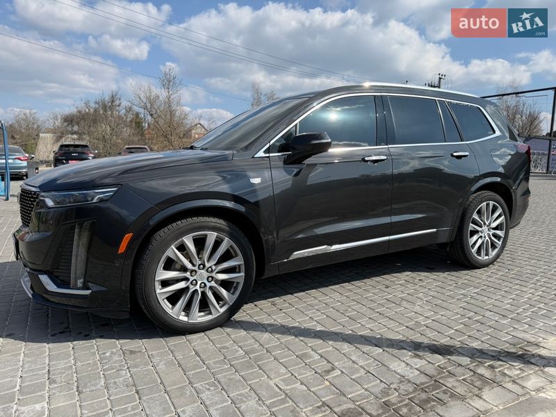 Внедорожник / Кроссовер Cadillac XT6 2019 в Киеве