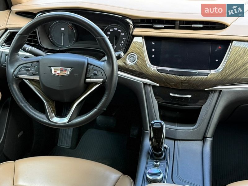 Внедорожник / Кроссовер Cadillac XT6 2019 в Киеве