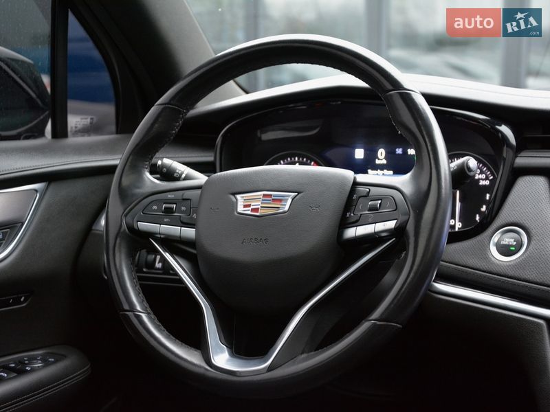 Позашляховик / Кросовер Cadillac XT6 2021 в Києві