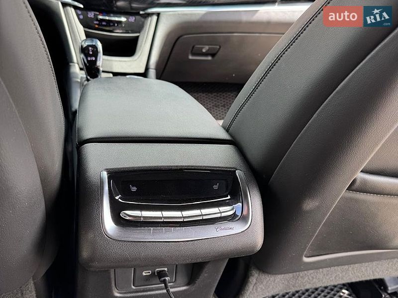 Позашляховик / Кросовер Cadillac XT6 2019 в Києві фото 32 Позашляховик / Кросовер Cadillac XT6 2019 в Києві