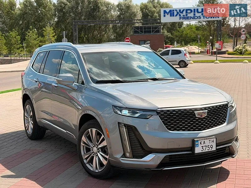 Cadillac XT6