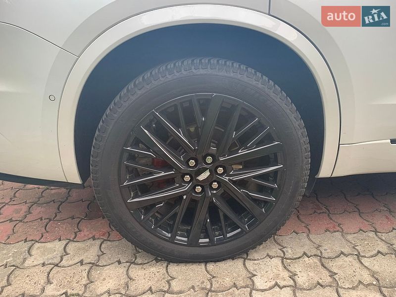 Внедорожник / Кроссовер Cadillac XT6 2022 в Киеве