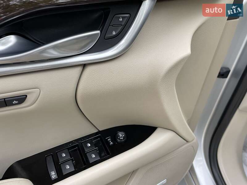 Седан Cadillac XTS 2016 в Одессе