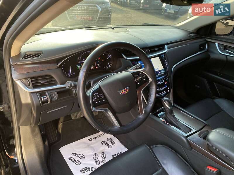 Седан Cadillac XTS 2019 в Львові